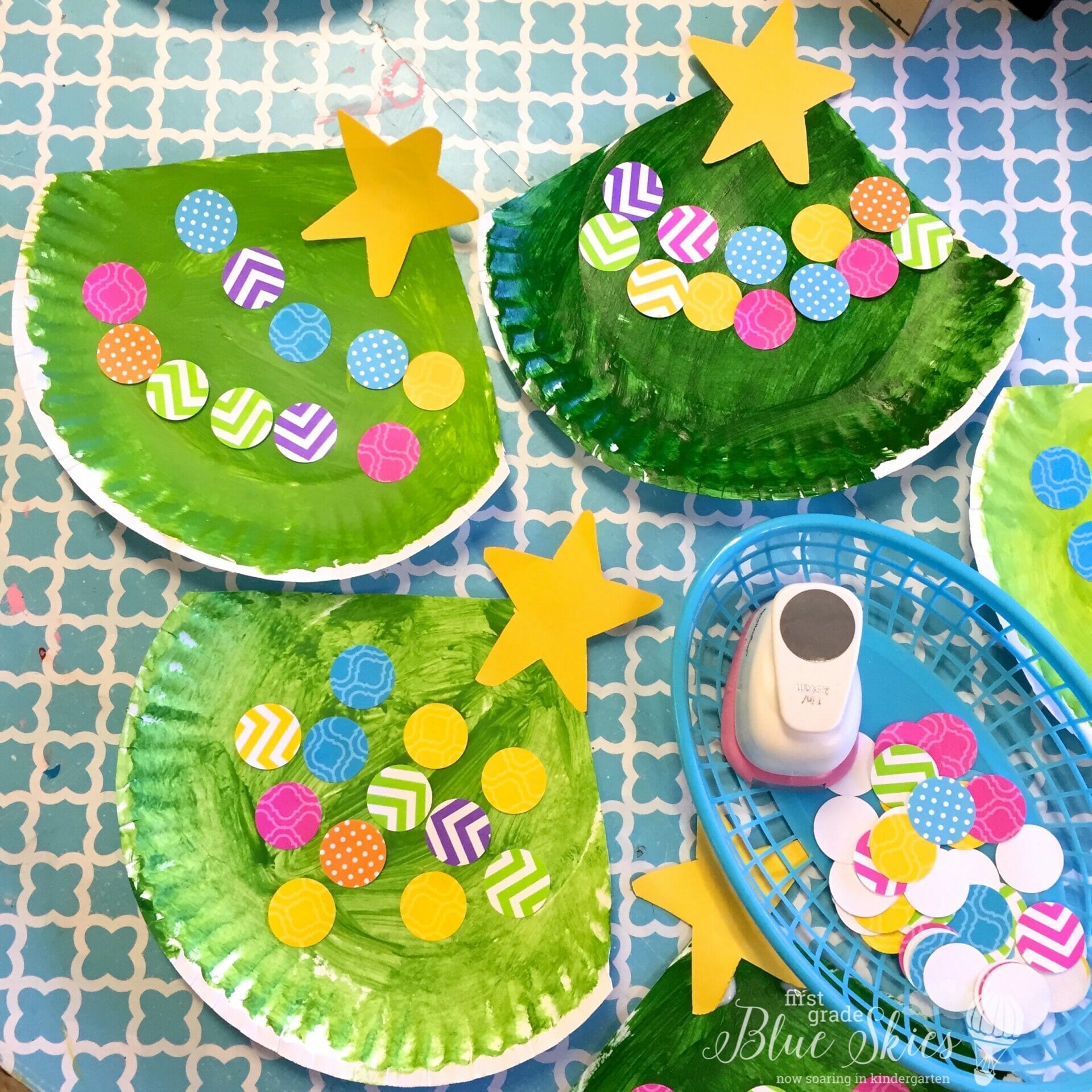 Paper Plate Craft for Christmas Blue Skies with Jennifer White